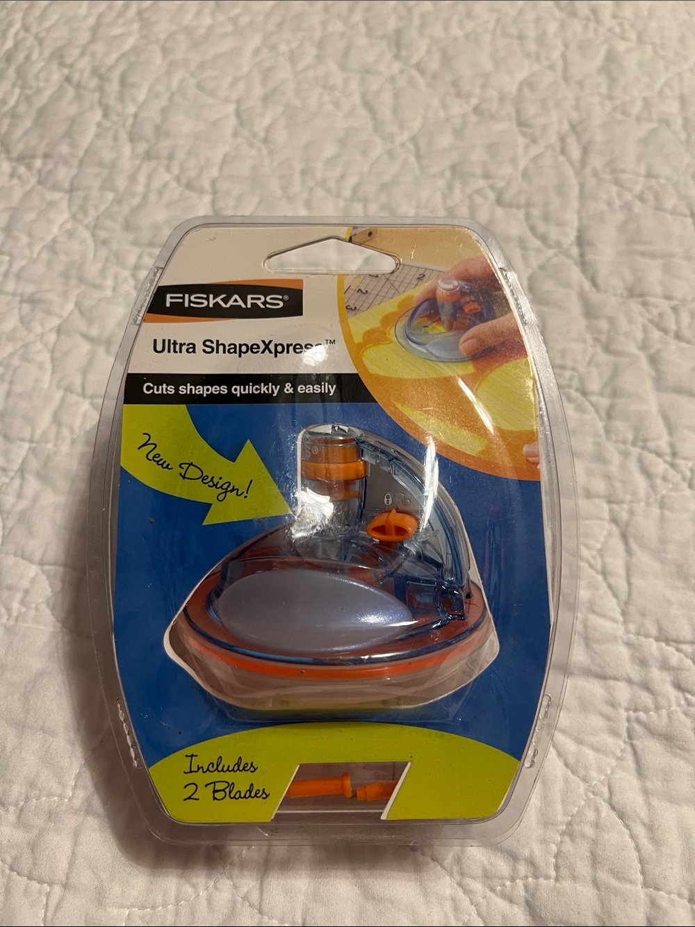 FISKARS ultra shapeXpress shape cutter